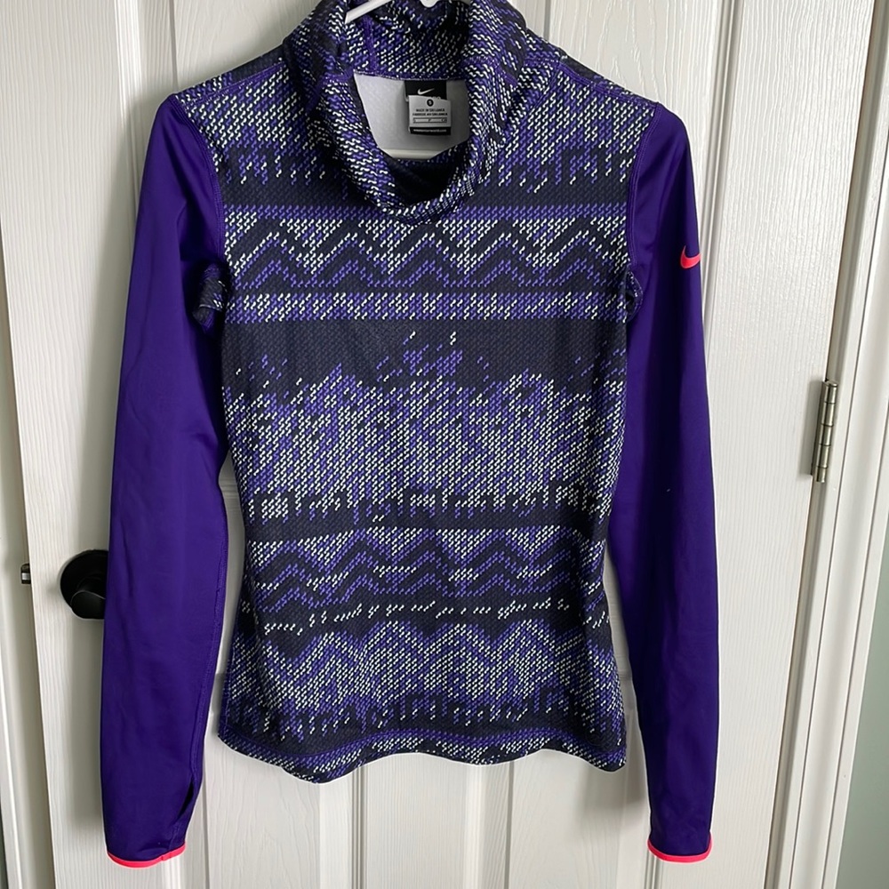 Nike Pro fair isle sweatshirt with brushed lining